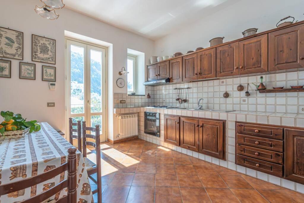Apartmán Casa Gege', For Up To 5 Guests, Shared Pool, Sorrento Center Exteriér fotografie